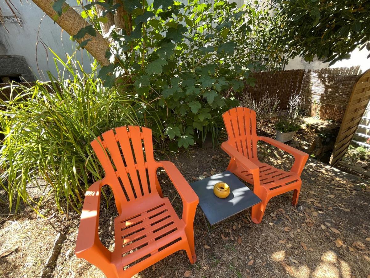 Le Patio, Coeur De Ville Avec Garage Et Jardin 반느 외부 사진